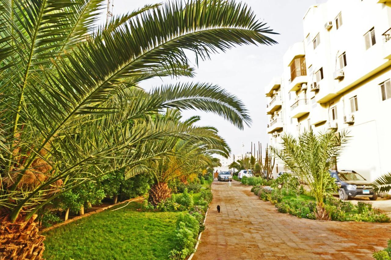 The Touristic Promenade Apartment Хургада Екстериор снимка